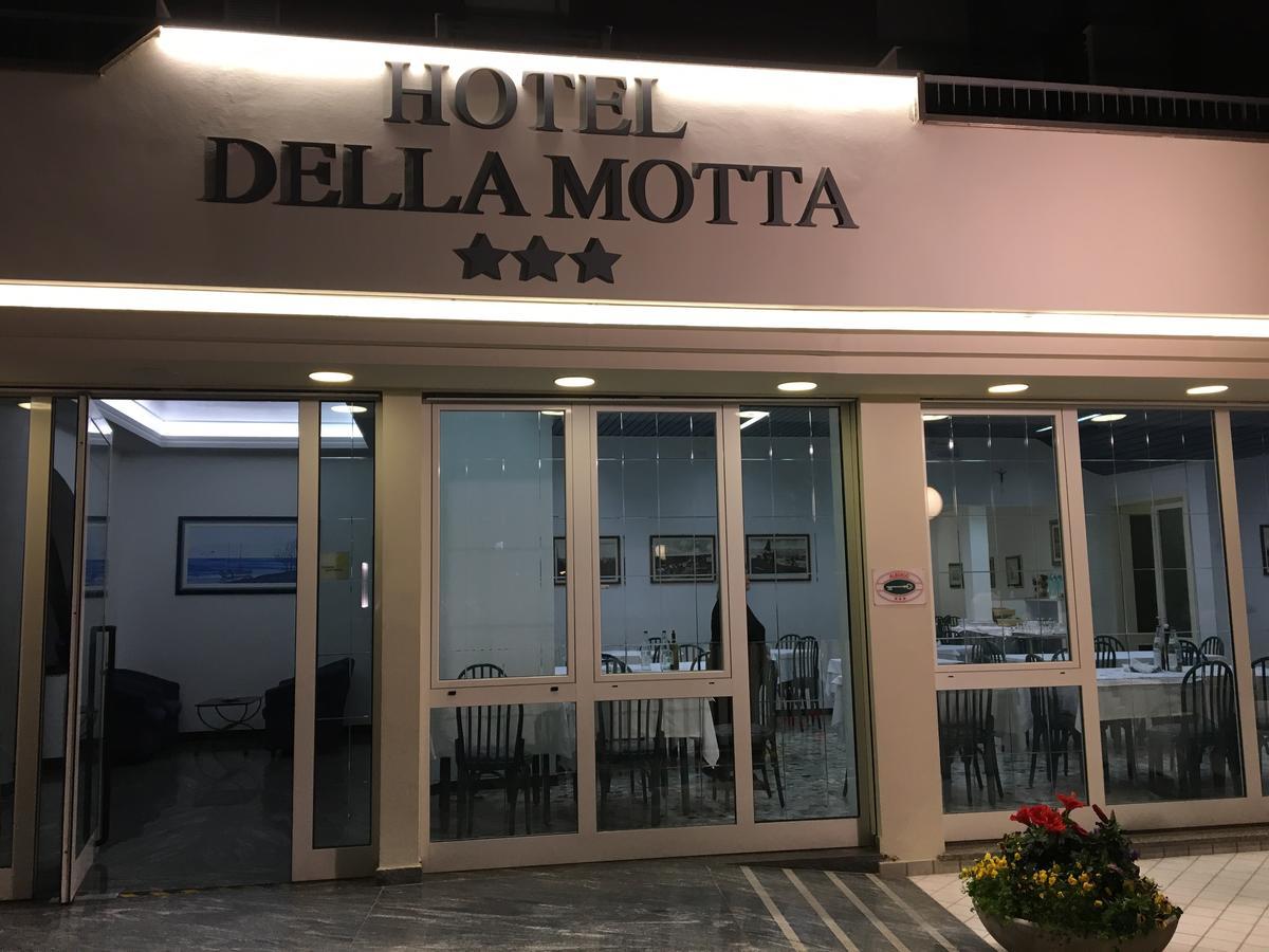Hotel Della Motta 贝拉里亚-伊贾马里纳 外观 照片