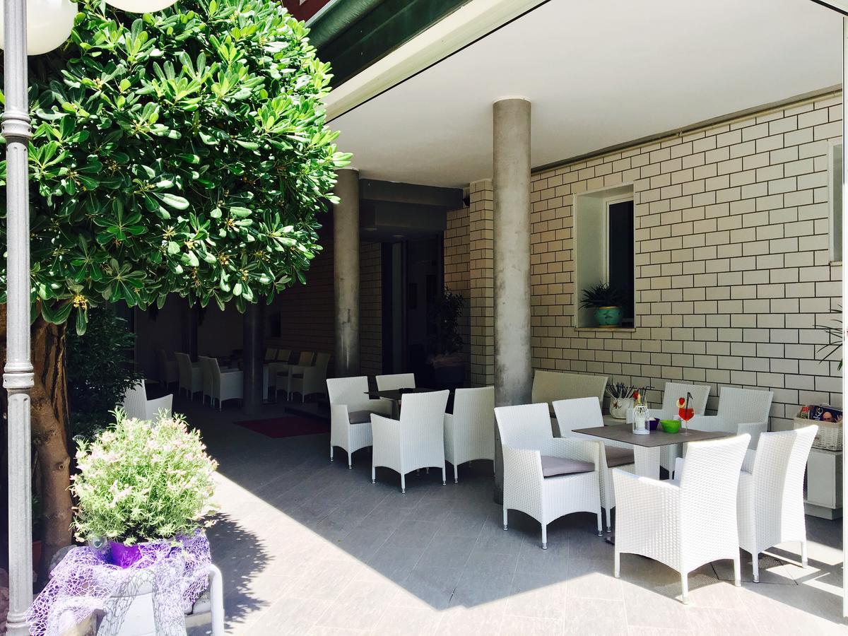 Hotel Della Motta 贝拉里亚-伊贾马里纳 外观 照片